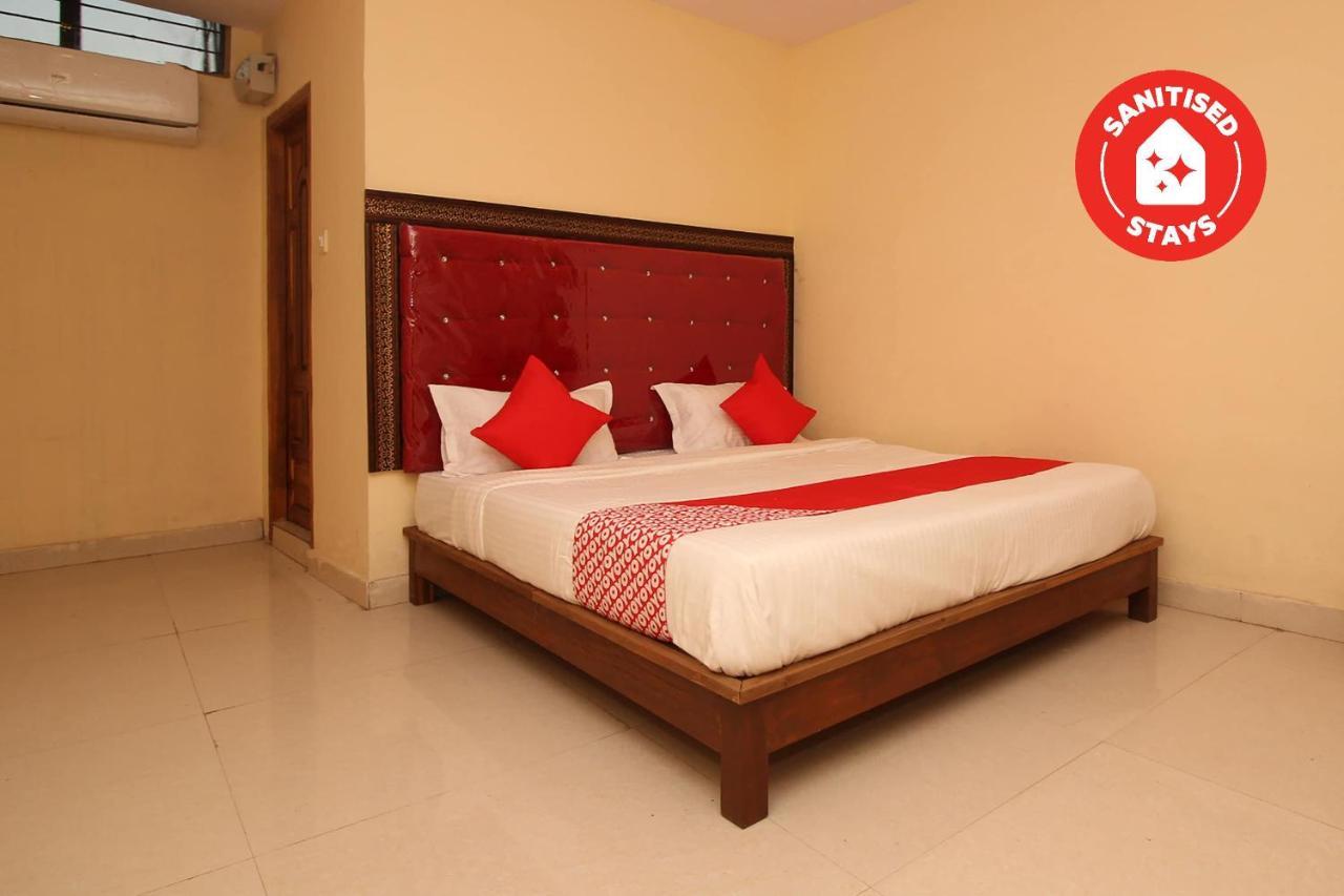 Oyo 7343 Al Shareef Palace Hyderabad Ngoại thất bức ảnh